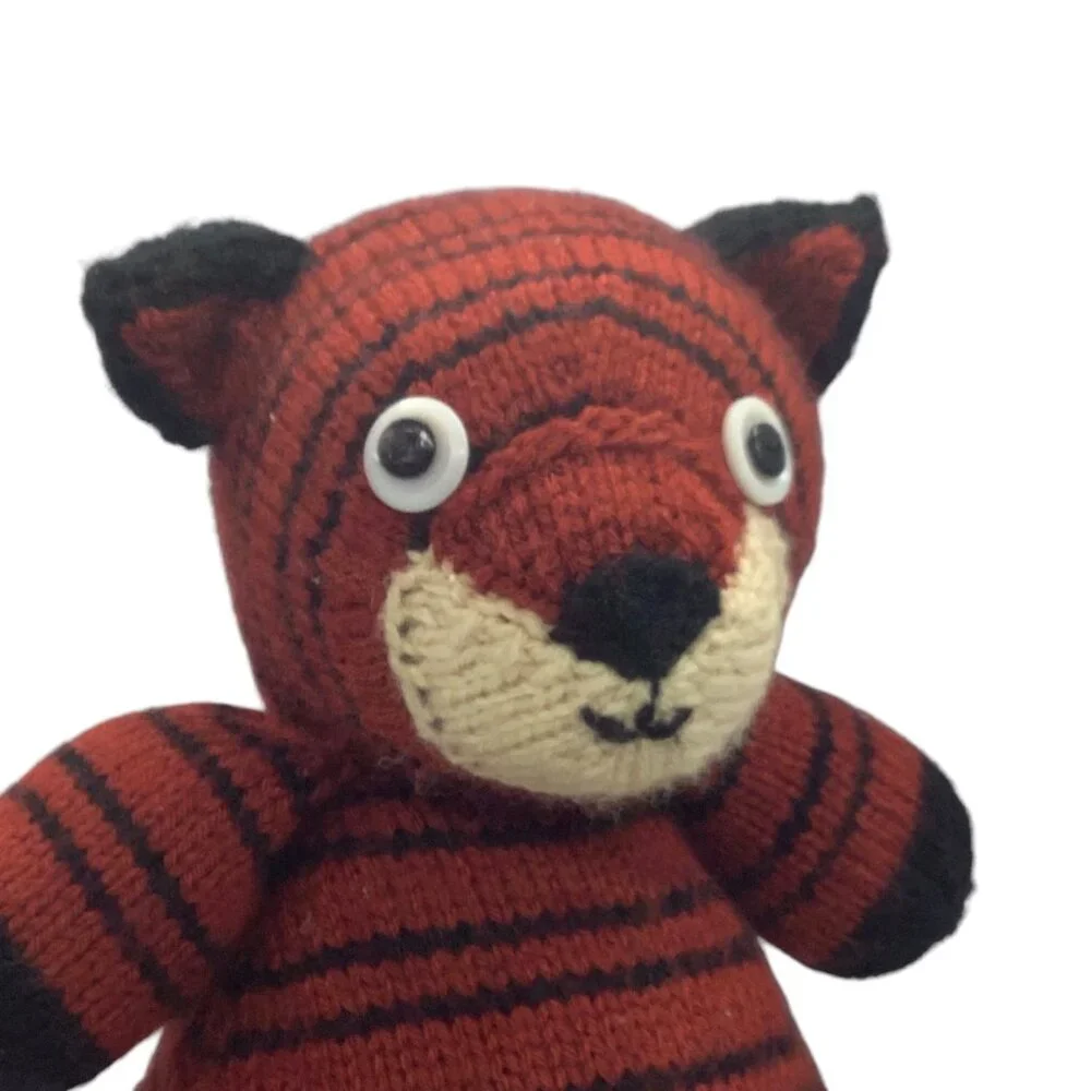 Vtg Hand Knitted Clawdia the Tiger‎ Cuddly Plush Stuffed Animal Wool Blend 13